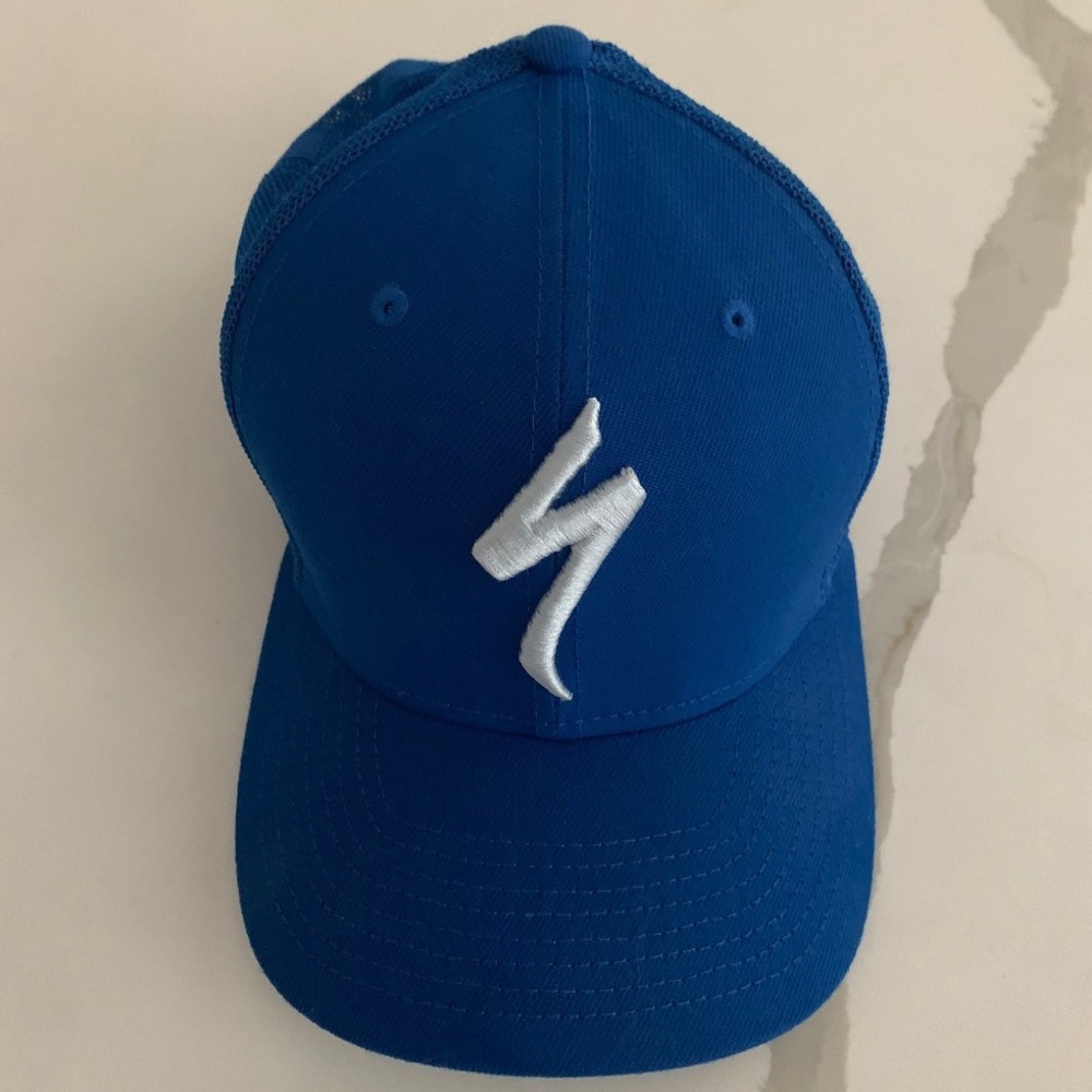 Specialized baseball trucker snapback hat
